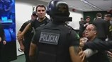 Βραζιλία: Εργαζόμενοι στις φυλακές εισέβαλαν στο κοινοβούλιο