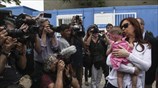 Το κέντρο φιλοξενίας προσφύγων του Ελαιώνα επισκέφτηκε η Κριστίνα Κίρχνερ