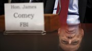 FBI στηρίζει Κόμεϊ και υπόσχεται συνέχιση της έρευνας για τη Ρωσία