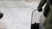 Πέταξαν μολότοφ στις διμοιρίες των ΜΑΤ στη Χ. Τρικούπη