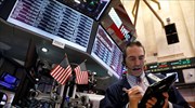 Wall Street: Ισχυρή πτώση λόγω πολιτικών πιέσεων