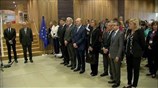 Τα θύματα του Μάντσεστερ τιμά η Ευρώπη