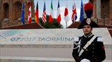 Γιούνκερ: Η Ελλάδα τα πάει καλά