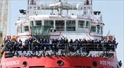 Στη Νάπολη πλοίο των Γιατρών Χωρίς Σύνορα με 1.444 μετανάστες