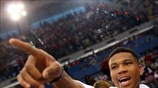 Ο Γιάννης Αντετοκούνμπο στο πρώτο «αιώνιο» ντέρμπι της μάχης των τελικών των play off