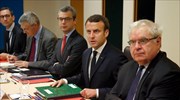 Μακρόν: Ο Τύπος δεν πρέπει να μετατρέπεται σε δικαστή