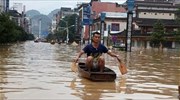 Φονικές πλημμύρες σαρώνουν τη νότια Κίνα