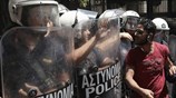 Πορεία Σύρων προσφύγων από το Σύνταγμα στη Γερμανική Πρεσβεία