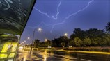 Κεραυνός στον ουρανό της Πολωνίας