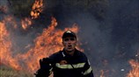 Μάχη με τις φλόγες στην ανατολική Αττική