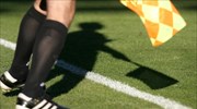 FIFA: Φάουλ ή πέναλτι το σπρώξιμο στον διαιτητή