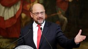 Σουλτς: Ο Τραμπ υποτιμά τη βία των νεοναζιστών
