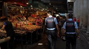Βαρκελώνη: Ο οδηγός του βαν σκότωσε άνδρα με μαχαίρι και διέφυγε με το αυτοκίνητό του