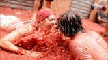 La Tomatina: Ένας πόλεμος με όπλο τις... ντομάτες