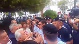 Συνδικαλιστές της ΠΟΕΔΗΝ επιχείρησαν να δουν τον Αλ. Τσίπρα