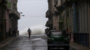 Μετά την Κούβα, ο κυκλώνας Ίρμα κατευθύνεται προς τη Φλόριντα