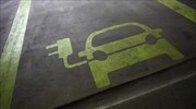 Γαλλία: Νέες επιδοτήσεις για τη μετάβαση στα ηλεκτρικά αυτοκίνητα