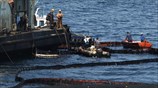 Στιγμιότυπο από το ναυάγιο του δεξαμενόπλοιου ΑΓΙΑ ΖΩΝΗ ΙΙ