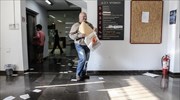 Εισβολή μελών του Ρουβίκωνα στη ΔΟΥ Ψυχικού