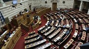 Κατατέθηκε στη Βουλή η τροπολογία για τις τηλεοπτικές άδειες