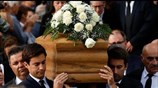 Πλήθος κόσμου στην κηδεία της δολοφονηθείσας δημοσιογράφου