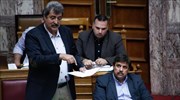 Βουλή: Αντιπαράθεση Π. Πολάκη - Γ. Πατούλη με φόντο τα «φακελάκια»