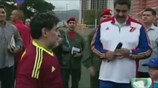 Ο Ντιέγκο Μαραντόνα στο πλευρό του Νικολάς Μαδούρο