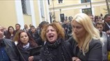 Ξυλοκόπησαν τον κατηγορούμενο για τη δολοφονία της εφοριακού στα δικαστήρια