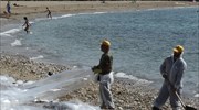 Πώς εξελίσσονται οι εργασίες απορρύπανσης στον Σαρωνικό