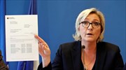 «Πόλεμο» εναντίον της από τραπεζικά ιδρύματα καταγγέλλει η Μ. Λεπέν