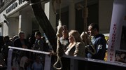Άμεσες προσλήψεις ζητούν γιατροί και νοσηλευτές έξω από το Υπ. Υγείας