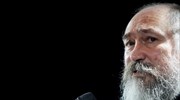 Κατέρρευσε επί σκηνής ο Τζίμης Πανούσης - Σταθερή η κατάσταση της υγείας του