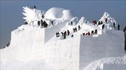 Προετοιμασίες για το φεστιβάλ πάγου και χιονιού στην Κίνα