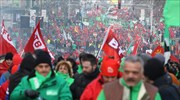 Βέλγιο: Μεγάλη διαδήλωση κατά της μεταρρύθμισης του συνταξιοδοτικού