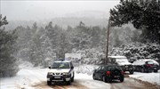 Καλάβρυτα: Ακινητοποιημένα οχήματα λόγω χιονόπτωσης