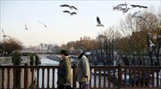 Το 79% των Γάλλων πιστεύει τουλάχιστον σε μία θεωρία συνωμοσίας