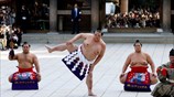 Αγώνας σούμο για την υποδοχή του νέου έτους