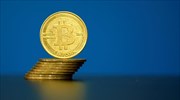 Νέα «βουτιά» κάτω από τα 10.000 δολ. για το Bitcoin
