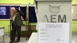 Άνοιξαν οι κάλπες στην Κύπρο με το βλέμμα στραμμένο στον β