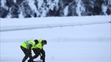 Κόκκινο χαλί στο χιόνι 