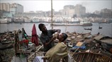 Υπαίθριο κομμωτήριο στο Μπανγκλαντές