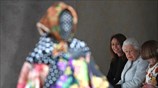 Εβδομάδα Μόδας υπό το βλέμμα της Ελισάβετ
