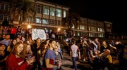 Διαδηλώσεις στη Φλόριντα μετά το μακελειό στο σχολείο