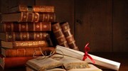 Την Τετάρτη τα λογοτεχνικά βραβεία και τα βραβεία θεατρικού έργου