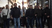 Διαμαρτυρία του ΠΑΜΕ έξω από συμβολαιογραφικό γραφείο