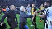 NYT: Οπλισμένος ιδιοκτήτης ομάδας διακόπτει ποδοσφαιρικό αγώνα