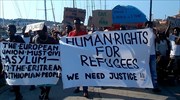 Μυτιλήνη: Πρόσφυγες στήνουν καταυλισμό και σε κεντρική πλατεία