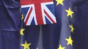 Η Βουλή των Λόρδων ψήφισε να παραμείνει η Βρετανία στις ευρωπαϊκές υπηρεσίες μετά το Brexit