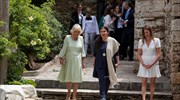 Στη Μονή Καισαριανής η δούκισσα της Κορνουάλης Καμίλα - Διάβασε Χάρι Πότερ σε μαθητές