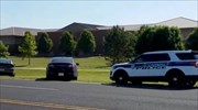 Ιντιάνα: Τρεις τραυματίες από πυροβολισμούς σε σχολείο
